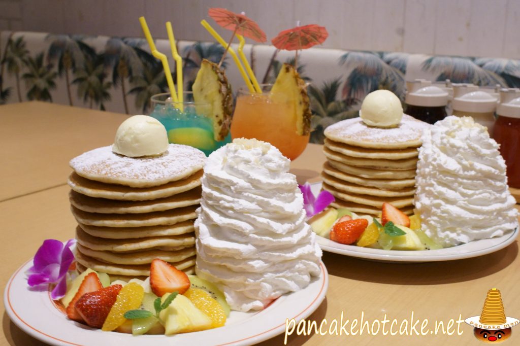 10周年記念パンケーキタワー（10th Anniversary Pancakes）　￥1680円（税別）エッグスンシングス心斎橋
