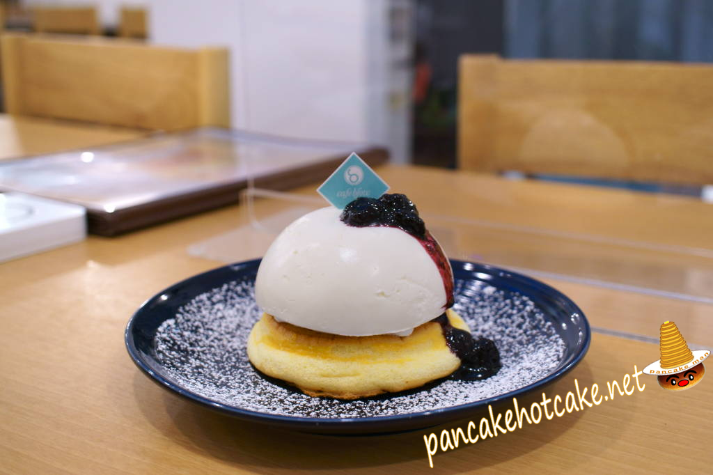 プレミアム レアチーズ パンケーキ（Premium Rare Cheese Pancake）カフェ ブロウ（大阪、和泉府中）
