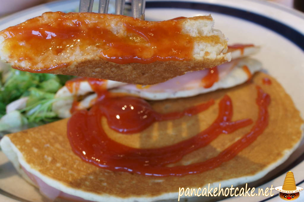 朝限定 エッグスンパンドイッチ（ロースハム）＆ドリンク（Eggs'n Pancake Sandwich）エッグスンシングス梅田茶屋町店