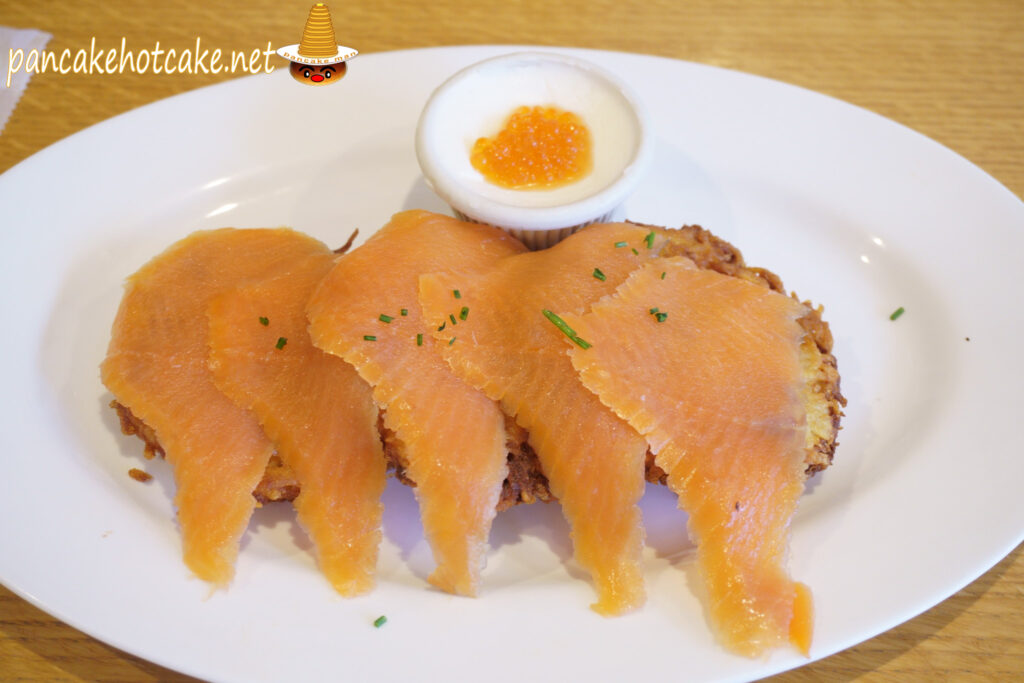カリサクフワジュワーの超絶品パンケーキとポテトのパンケーキ クリントン・ストリート｜東京 青山（表参道駅）