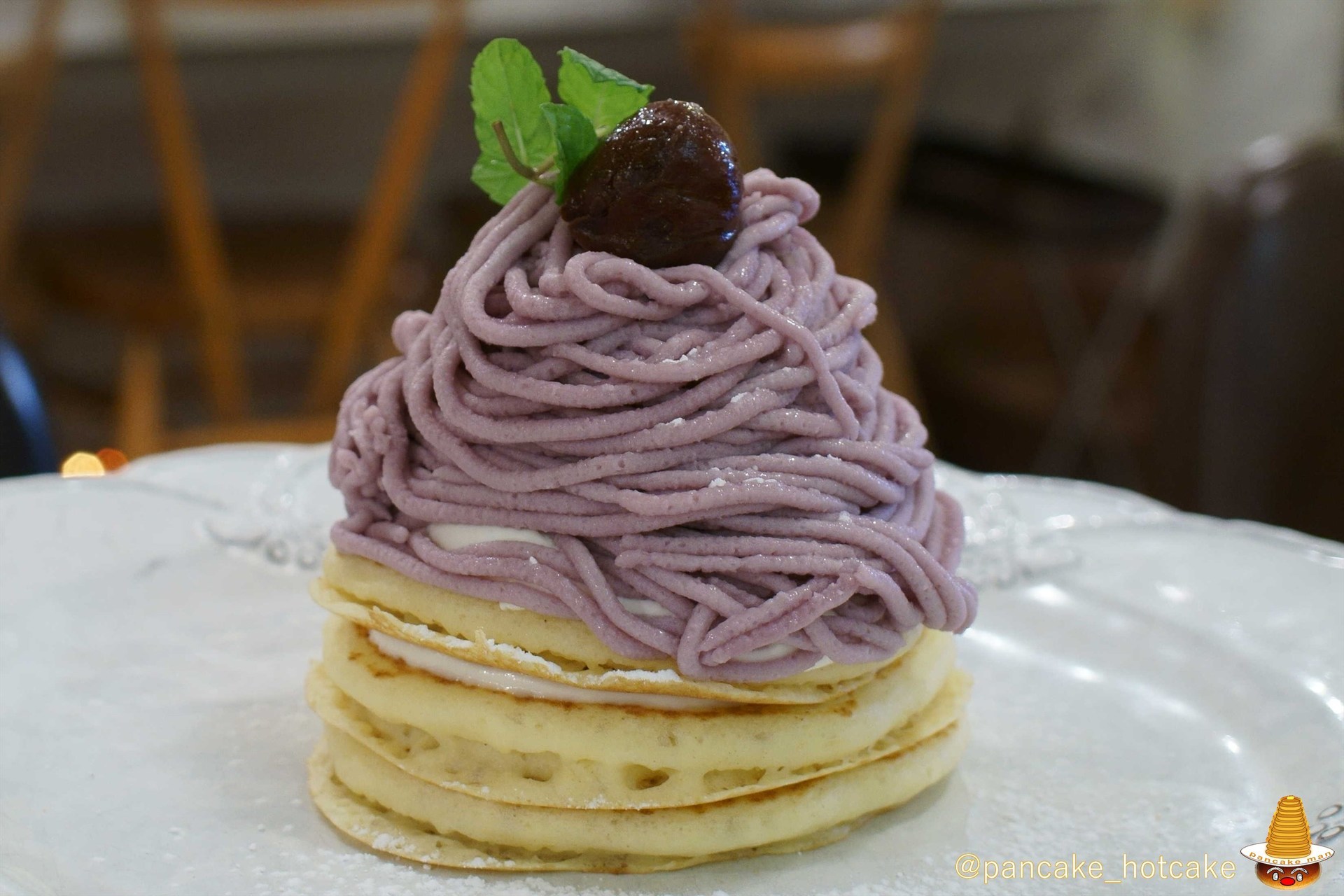 紫芋モンブランパンケーキ（Angieアンジー神戸）期間限定