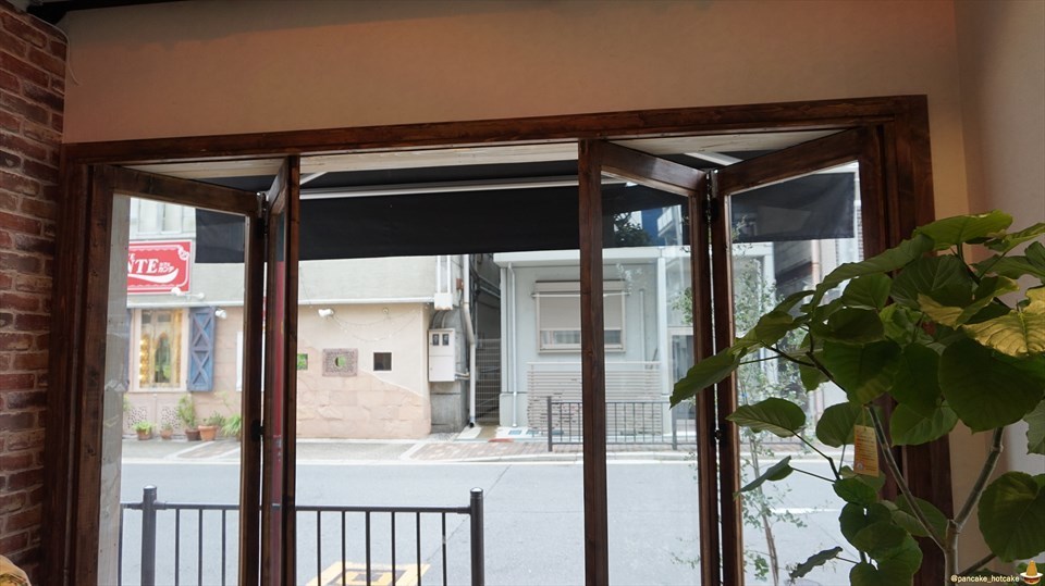 大阪に新たなスフレ系パンケーキ店がオープン♪あのロールケーキも？カフェ ニカ(cafe Nica)（大阪/本町）パンケーキマン