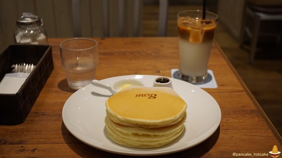 モグ(mog)でパンケーキマンがクラシックバターミルク パンケーキをパホケった写真日記♪（大阪/なんば）