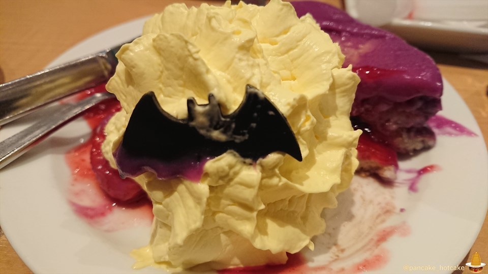 2017年も紫芋ソースのハロウィンパンケーキ♪そしてサプライズな仕掛けも！！！エッグスンシングスUSJ（大阪/ユニバーサルシティ）パンケーキマン