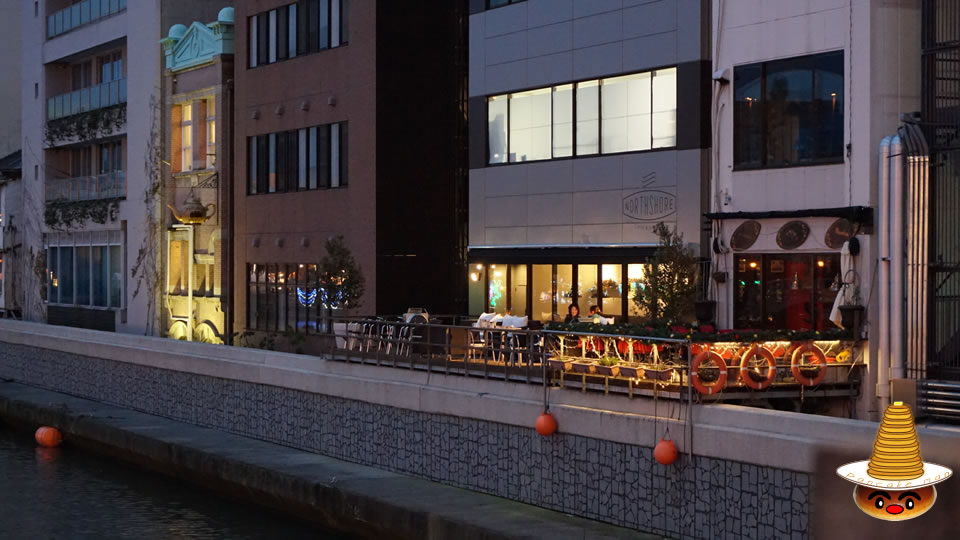 べりーベリーパンケーキ　NORTHSHORE（カフェ&ダイニング ノースショア）ハナフル（大阪/北浜）パンケーキマン