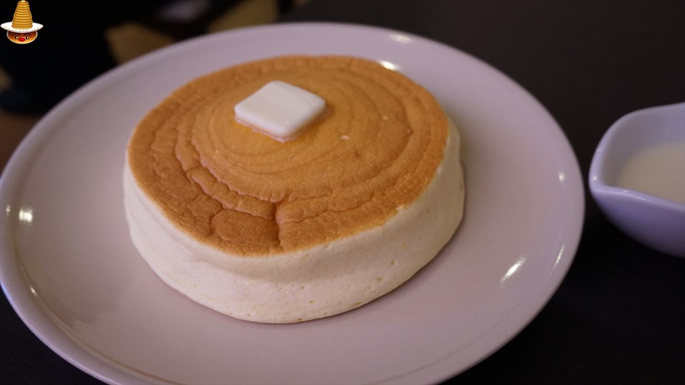 三日月氷菓店の練乳で食べるパンケーキ（千葉/柏）パンケーキマン