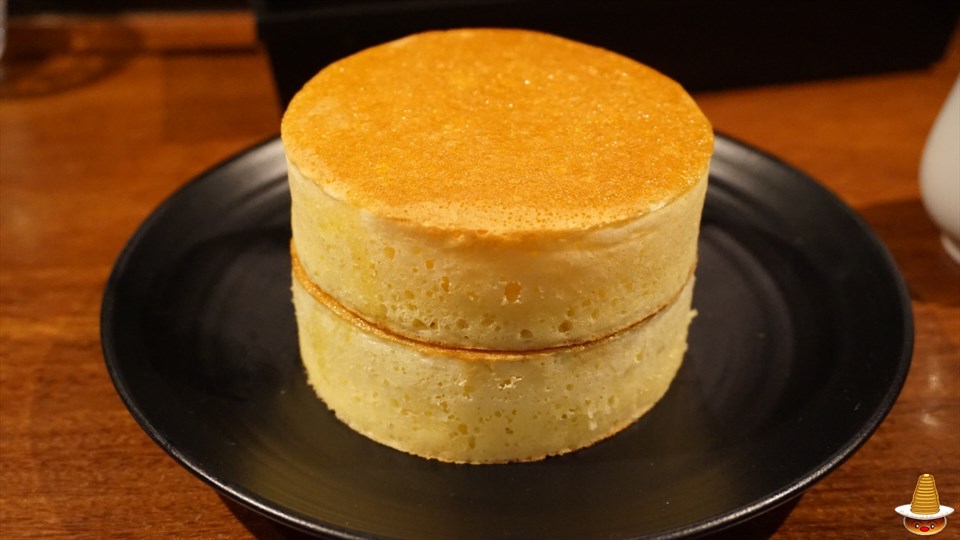 自家焙煎珈琲みじんこ　のホットケーキ（東京/湯島）パンケーキマン