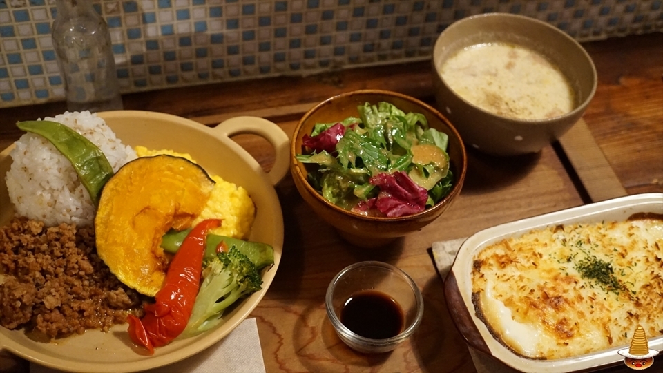 苺のパンケーキとシフォンケーキとミルクレープ、ランチ（岐阜/多治見）パンケーキマン