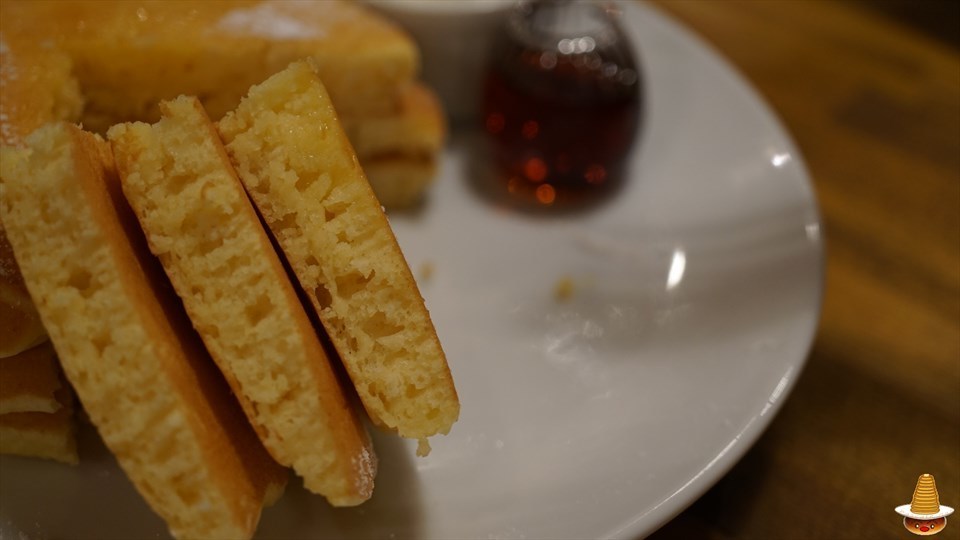 南武庫之荘に出現したハワイアンカフェでバターミルク パンケーキ♪パイナワーフ（神戸/武庫之荘）パンケーキマン