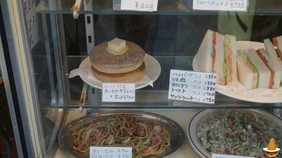 ボリューム満点のサクサクの厚焼きパンケーキをダブルで食べる♪昭和の喫茶店 ニット（東京/錦糸町）パンケーキマン