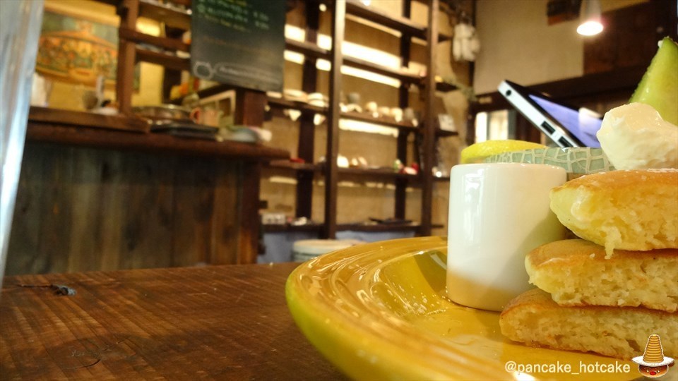 激ウマ♪贅沢なメロンのパンケーキ 自家製レモンシャーベット&マスカルポーネ&ハニーメープル！juen（ジュエン）（大阪/天神橋六丁目）パンケーキマン
