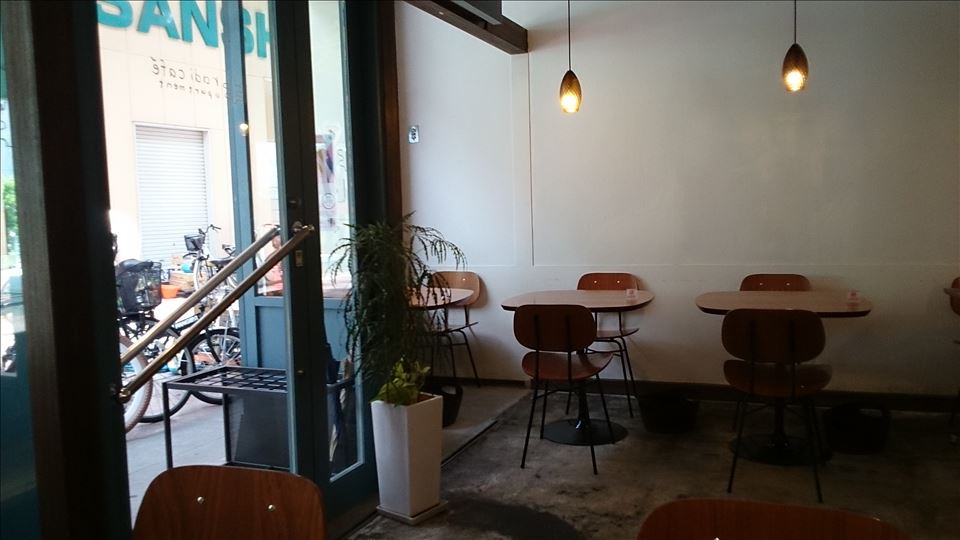 近鉄四日市駅の近くで、美味しいパンケーキ　radi cafe apartment（ラジカフェ）（三重/四日市）