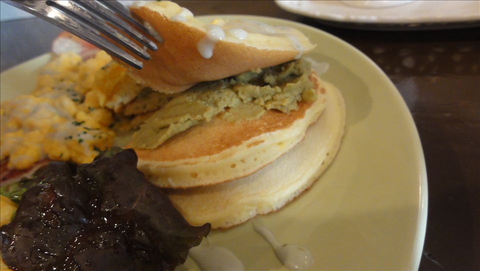 豆乳おからのSOISOIパンケーキ ベーコン&エッグパンケーキ ソイソイ（大阪/長瀬）